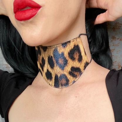LEOPARD FAUX LEATHER CHOKER